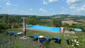 Villa with private swimming pool and private garden in quiet area, panoramic views Radicondoli